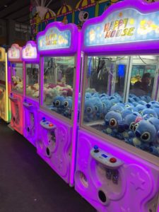 big claw crane machine