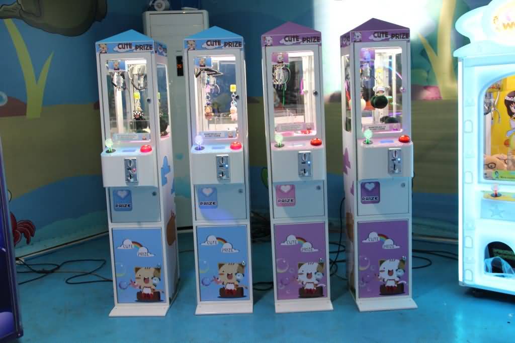 indoor claw crane vending machines